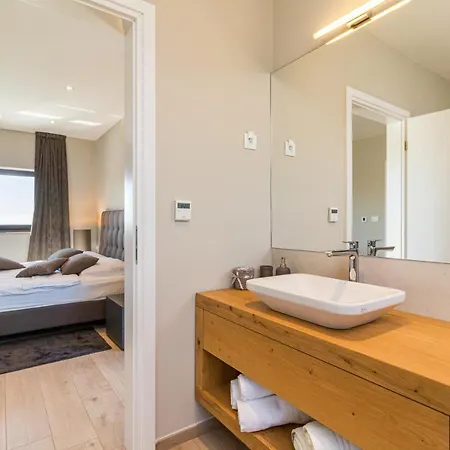 Eleonora, Luxury In Visnjan, Zuzici, Near Porec Villa *