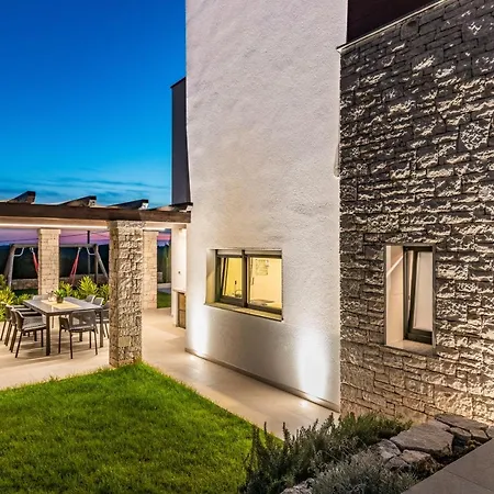 Villa Eleonora, Luxury In Visnjan, Zuzici, Near Porec