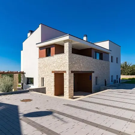 Eleonora, Luxury In Visnjan, Zuzici, Near Porec Vila *