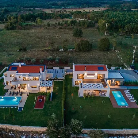 Eleonora, Luxury In Visnjan, Zuzici, Near Porec Vila